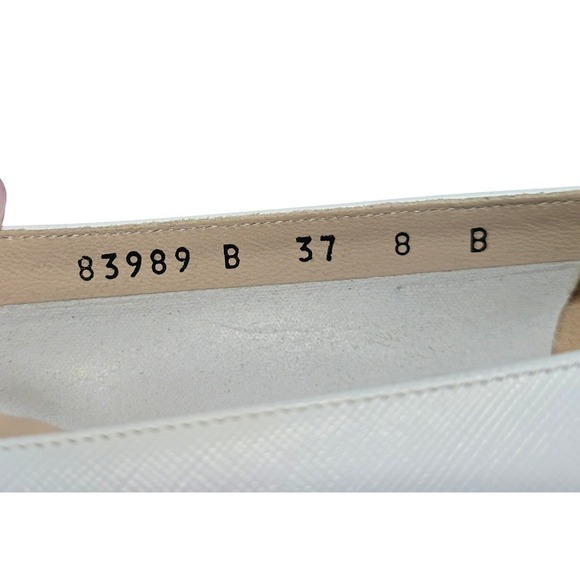 Salvatore Ferragamo White Flats - Picture 2 of 8